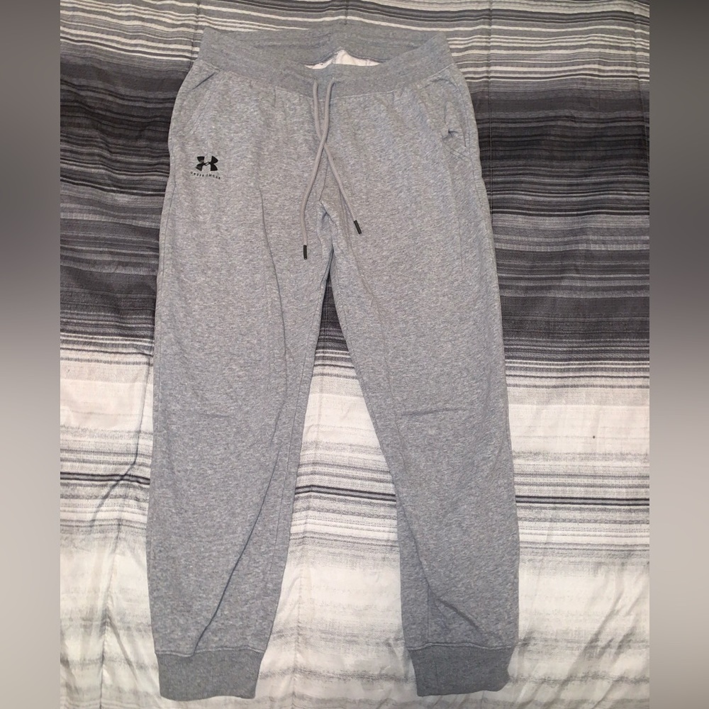 Under Armour Gray Joggers! Size Large. Super comfortable :)